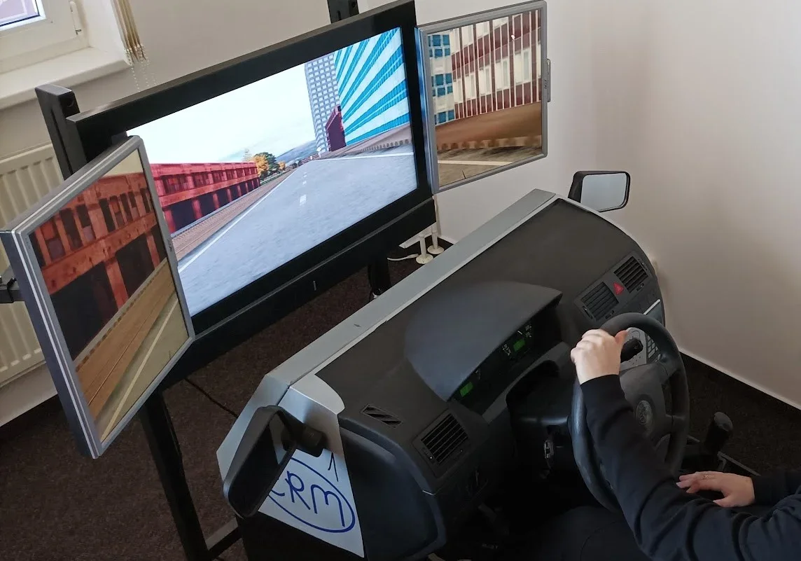 Autotrenažér — Autoškola VaV Humenné